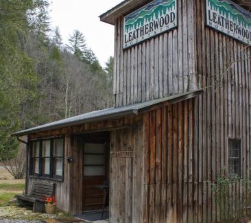 Ferguson Casa | The Last Resort by Leatherwood Mountains Resort