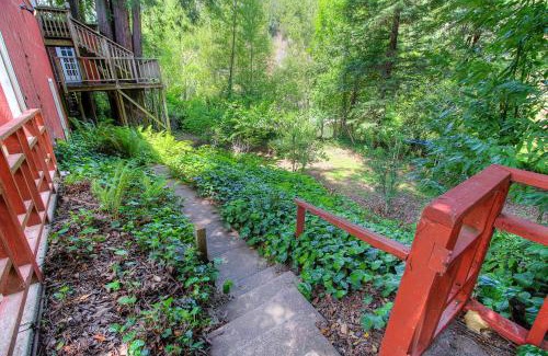 Guerneville Casa | The Last Resort