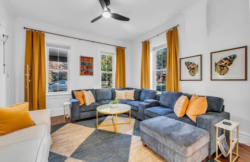 Hermann Casa | The Laughing Boar, perfectly located downtown