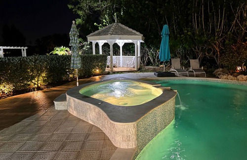 Lowlands Villa | The Lauren Taylor Villa - Tobago