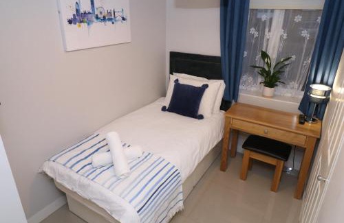 Bracknell Casa | The Lavenders