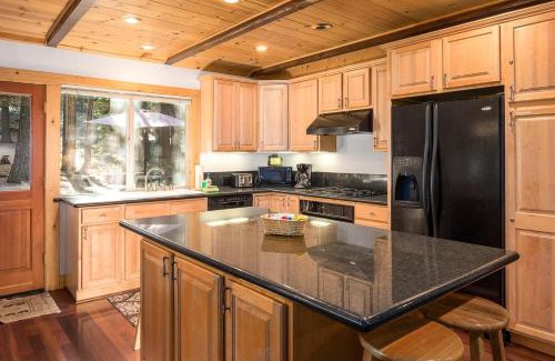 Tahoma Casa | The Lazy Bear Lodge