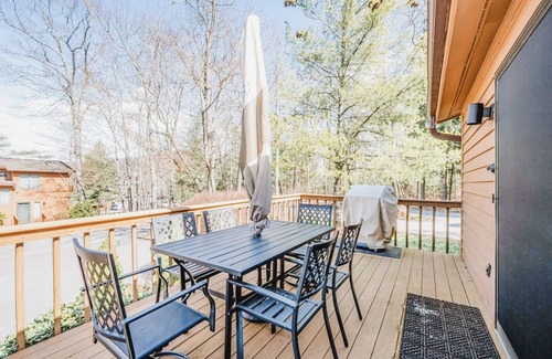 Thayerville Casa | The Lazy Bear - Newly updated townhome in Deep Creek. Minutes to everything!