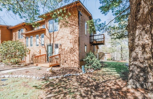 Thayerville Casa | The Lazy Bear - Newly updated townhome in Deep Creek. Minutes to everything!