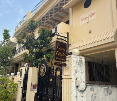 Vaishali Nagar Casa | The lazy dodo stay