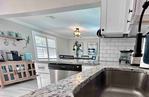 St. Petersburg - Clearwater Casa | The Lazy Lizard~Fun Cozy Cottage