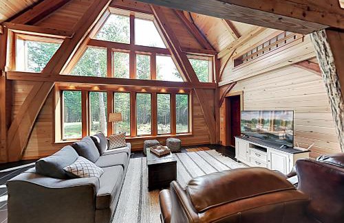 Franklin Casa | The Lazy Lumberjack Cottages