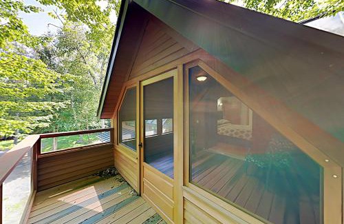 Franklin Casa | The Lazy Lumberjack Cottages