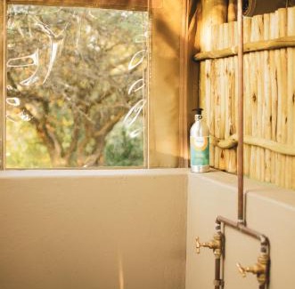 Hammanskraal Otro | The Leadwood Safari Camp