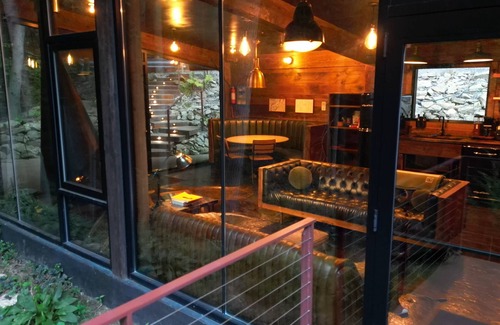South Bloomingville Casa | The Ledge @ Lost Cavern