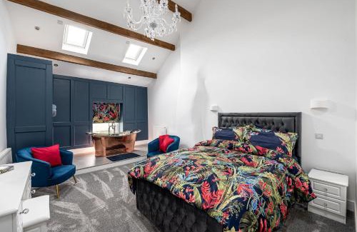 Stanbury Casa | The Lee