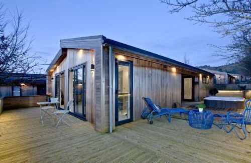 Cheddar Chalet De Esquí | The Levels, Strawberryfield Park, Cheddar