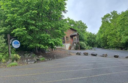 Lexington Casa | The Lewis #25 - The Cabins at Lexington