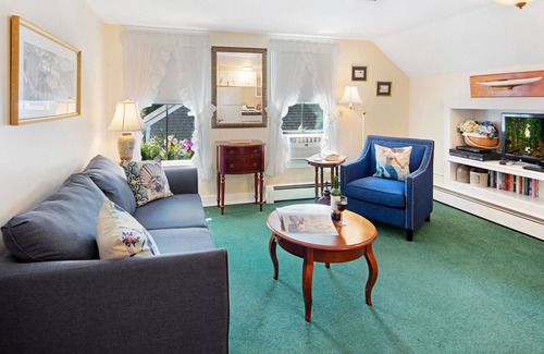 Edgartown Casa | The Lightkeepers Inn