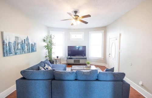 Midtown Casa | The Linden House - Contemporary & Spacious Home in Heart of Midtown Memphis!