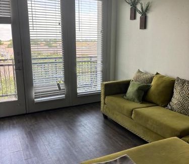 Addison Apartamento | The Link & Lounge, Close to Everything