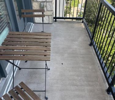 Addison Apartamento | The Link & Lounge, Close to Everything