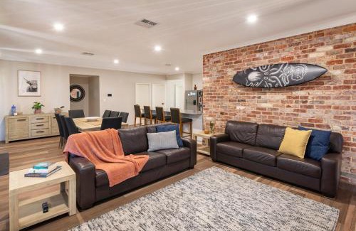 Dunsborough Casa | The Links - fairway views, walk to town, air-con