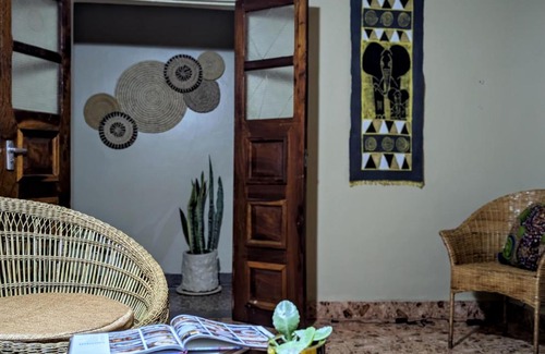 Moshi Casa | The Lion King Homestay