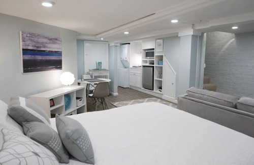 Mount Pleasant Apartamento | The Lions Roar ~ capacidad para 4 personas, a pie de Zoo!