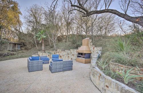 Castroville Casa | The Little Alsatian House 18 Miles to San Antonio