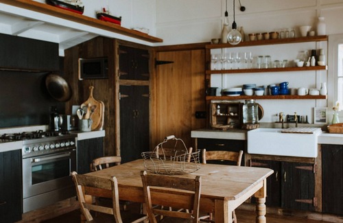 Great Mackerel Beach Cabaña | The Little Negro Shack