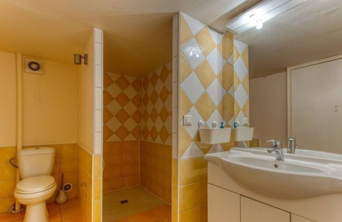 Mormoiron Apartamento | The Little Bacalan
