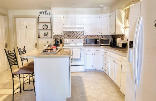 Niagara Falls Cama Y Desayuno | The Little bed & breakfast in Niagara Falls, NY