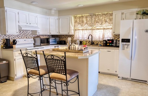 Niagara Falls Cama Y Desayuno | The Little bed & breakfast in Niagara Falls, NY