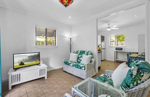 Marcoola Apartamento | "The Little Blue Shack" - Marcoola Granny Flat