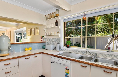 Bateau Bay Casa | The Little Buddha Retreat