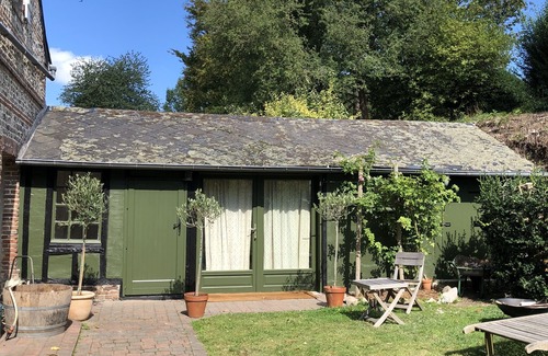 Ouville-la-Riviere Casa | The little cottage: between land and sea