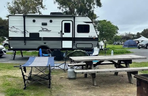 Oceano Alquiler De RV | The Little Camper - Resort fee extra!