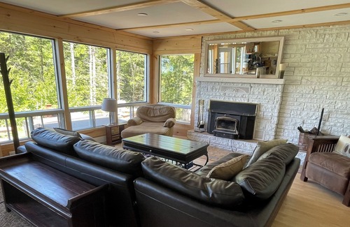 Brebeuf Cabaña | The Little Charmer - secluded and cozy