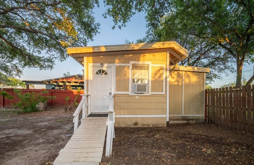 Flour Bluff Casa | The Little Coconut Cottage