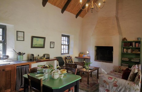 Stanford Casa | The Little Farmhouse