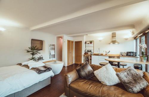 Embleton Casa | The Little Fish