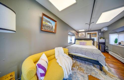 Adrian Furnace Apartamento | The Little Giant, Converted Railcar in DuBois!