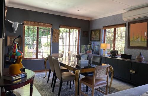 Greater Johannesburg Metropolitan Area Apartamento | The Little Mongrel Deluxe Space Bryanston