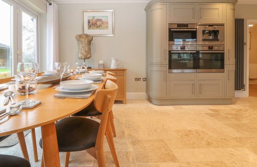Malmesbury Cabaña | The Little Paddock