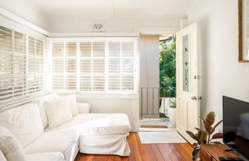 Manly Apartamento | The Little Palm - Prime Locale between Beach and Wharf