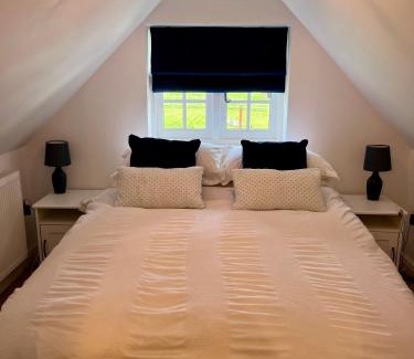 Marlow Casa | The Little Thatch - Close to Marlow and Henley