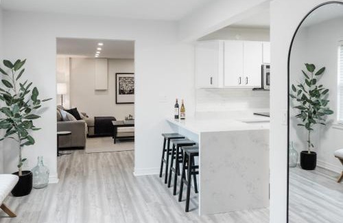 Niagara-on-the-Lake Casa | The Little White Haus