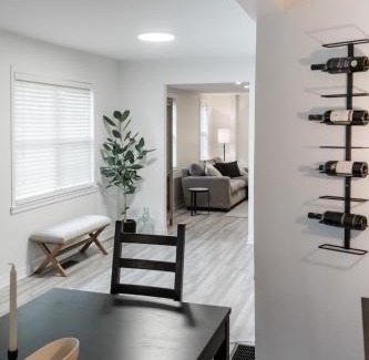 Niagara-on-the-Lake Casa | The Little White Haus