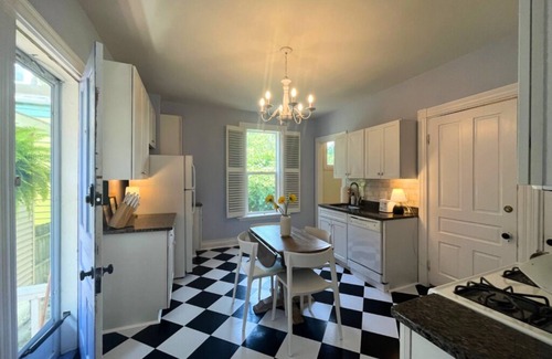 Hyde Park Casa | The Little Yellow House - Hyde Park and O’Bryonville Walkability