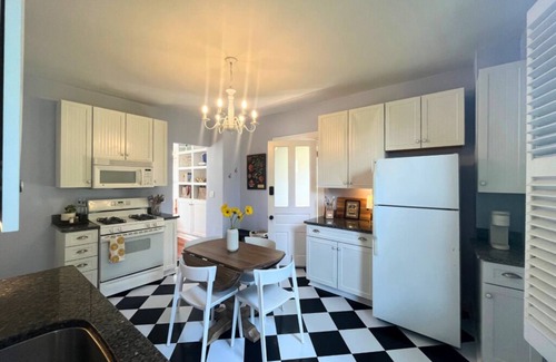 Hyde Park Casa | The Little Yellow House - Hyde Park and O’Bryonville Walkability