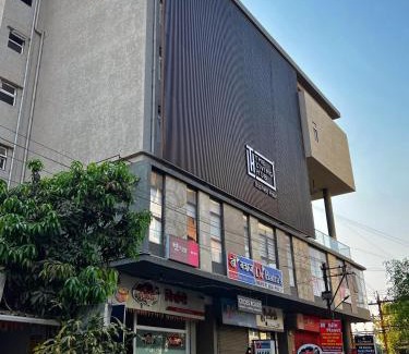 Kolhapur Hotel | The Living Hub Hotel, Kolhapur- Walkable From Central Bus Station
