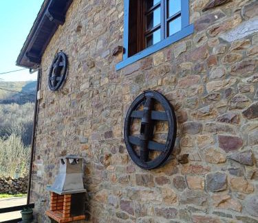 Los Tojos Casa | The living mountain - SAJA - CASONA RURAL