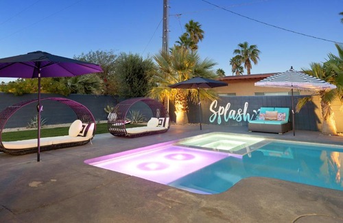 Palm Springs Casa | The Llama House by AvantStay Featured on HGTV Resort Style Pool Spa Permit4277