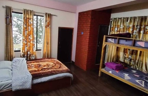 Darjeeling Cama Y Desayuno | The Local Tribe Homestay Cafe & Hostel